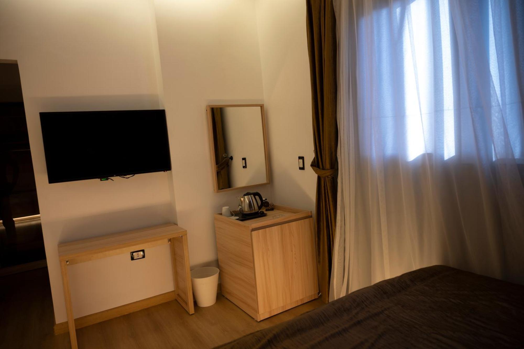 Palm Pyramids View Hotel Kafret el-Gabal Habitación foto